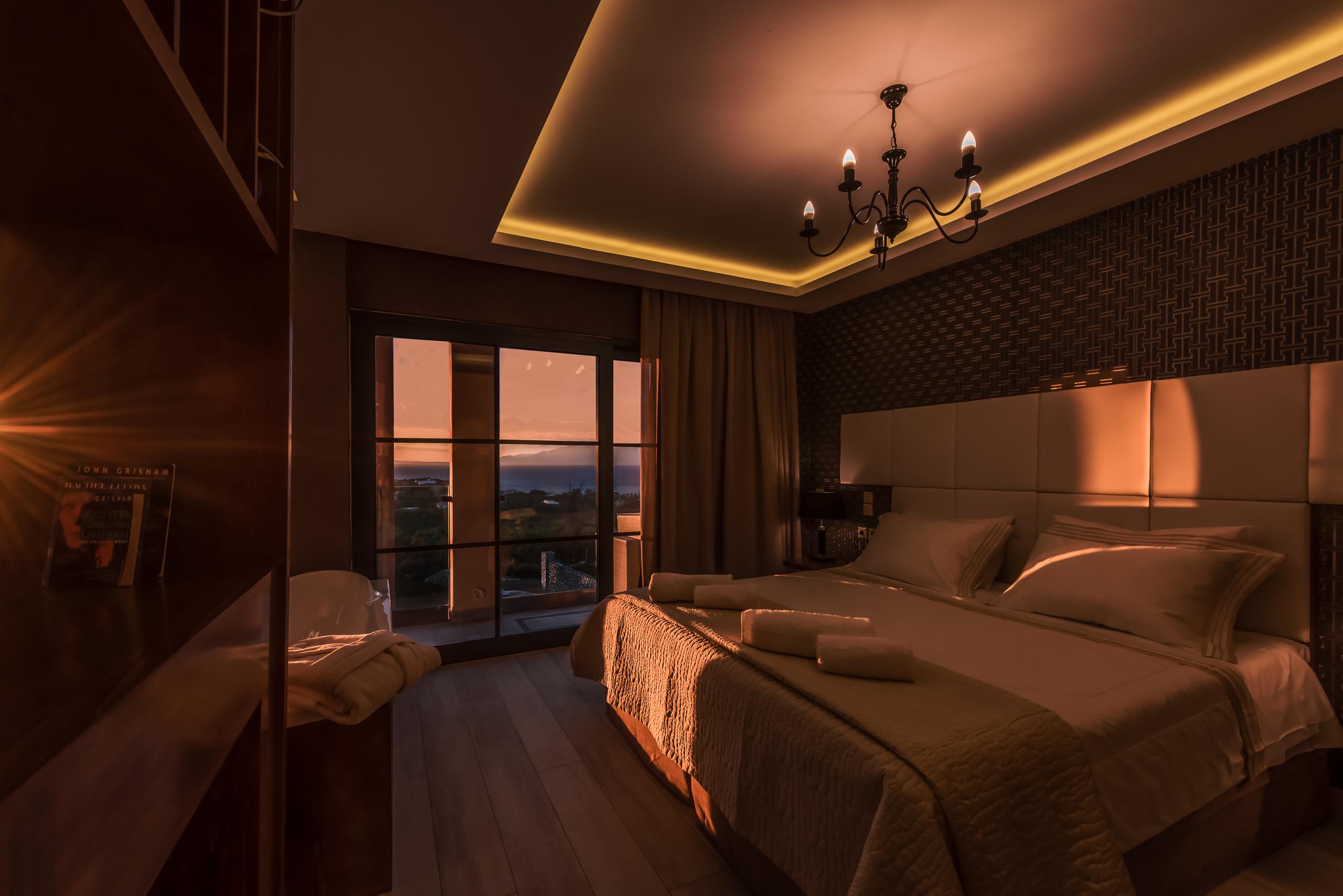 Elegance Luxury Executive Suites - Adults Only トラガキオン エクステリア 写真