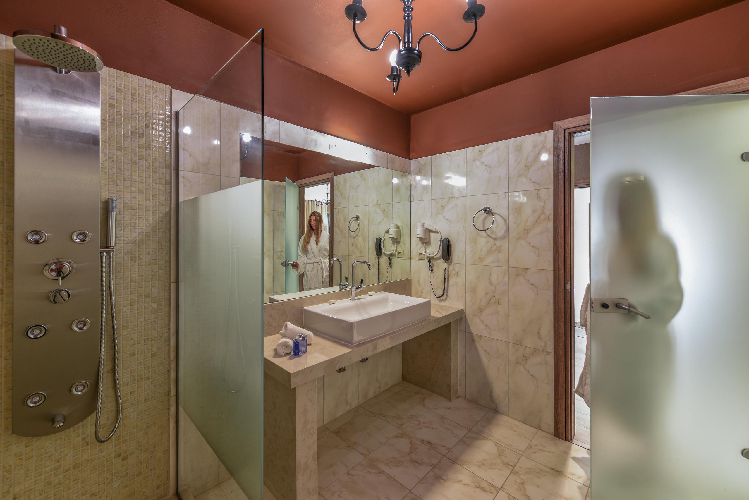 Elegance Luxury Executive Suites - Adults Only トラガキオン エクステリア 写真