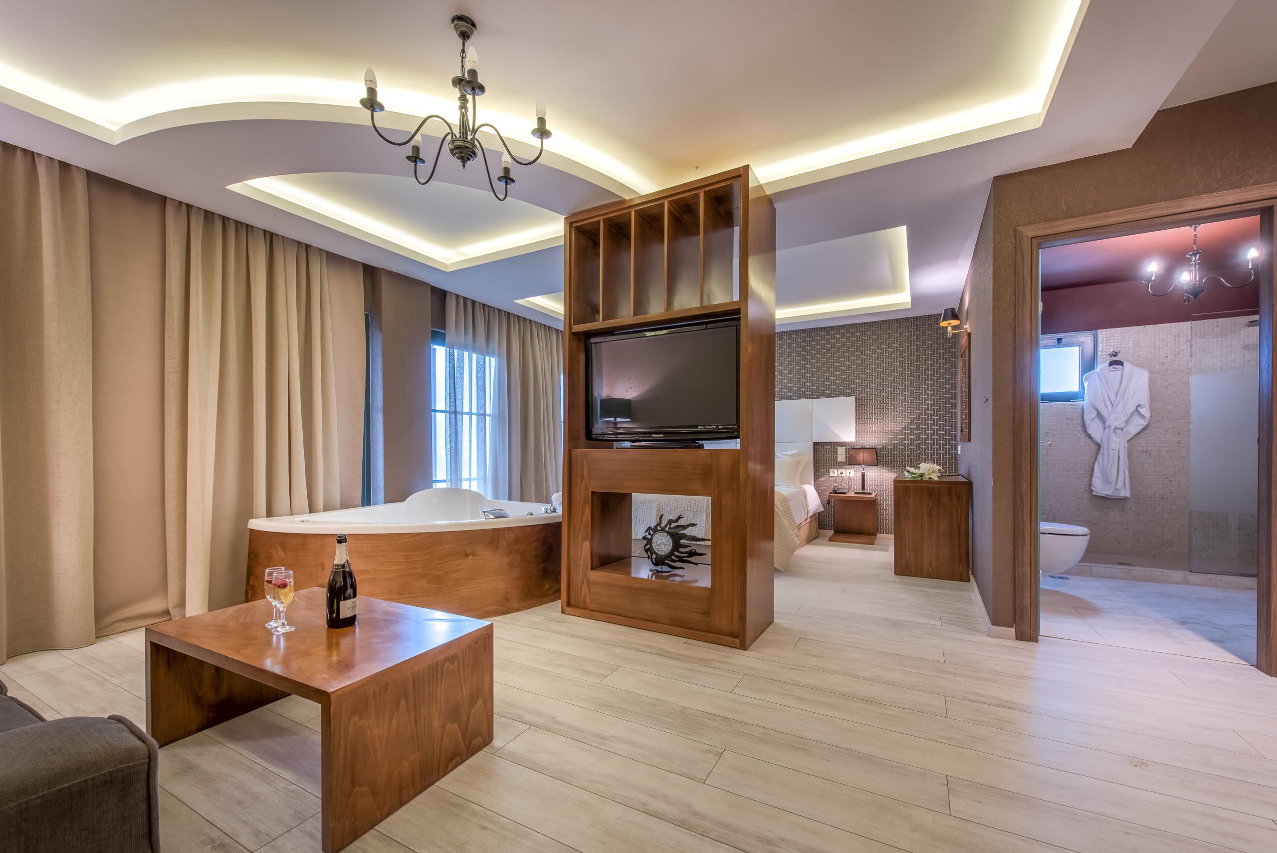 Elegance Luxury Executive Suites - Adults Only トラガキオン エクステリア 写真