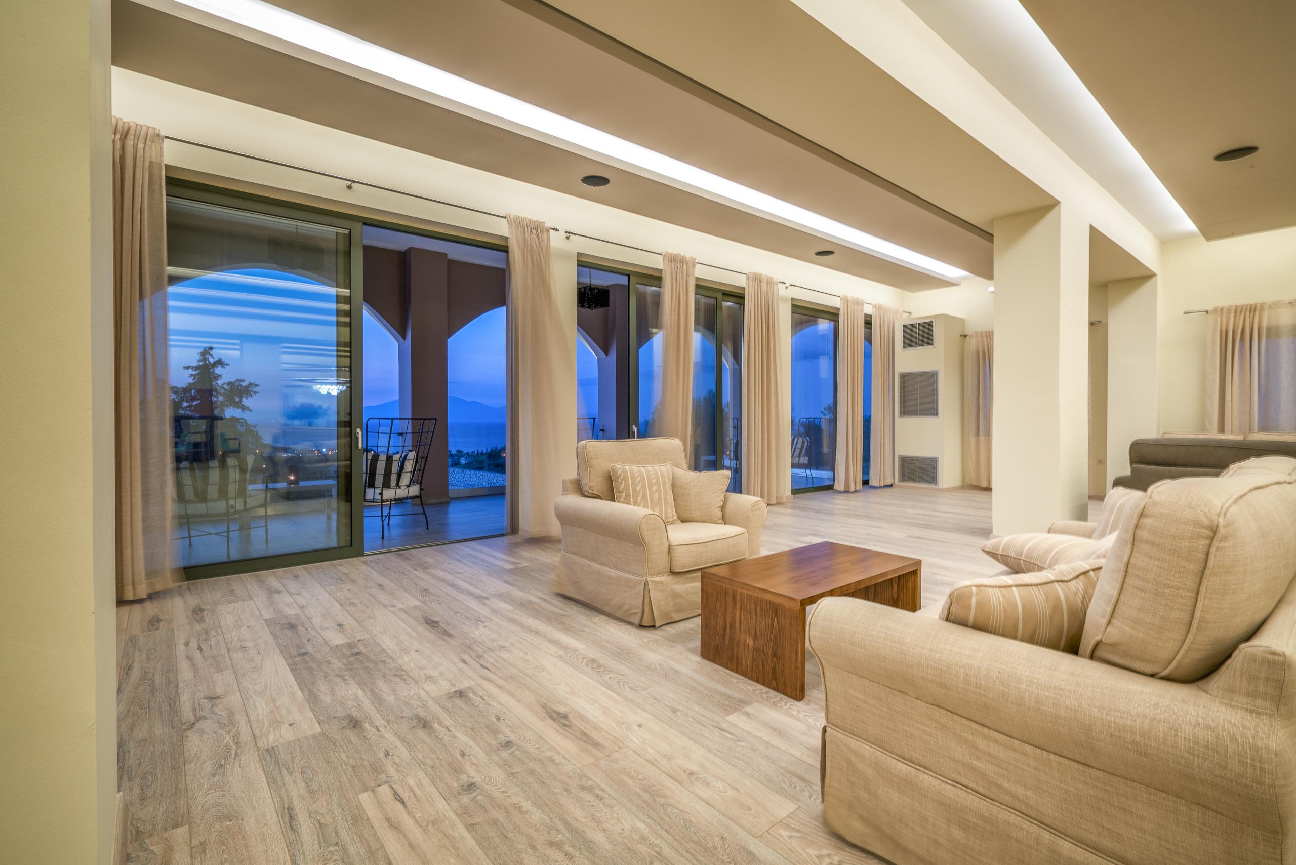 Elegance Luxury Executive Suites - Adults Only トラガキオン エクステリア 写真