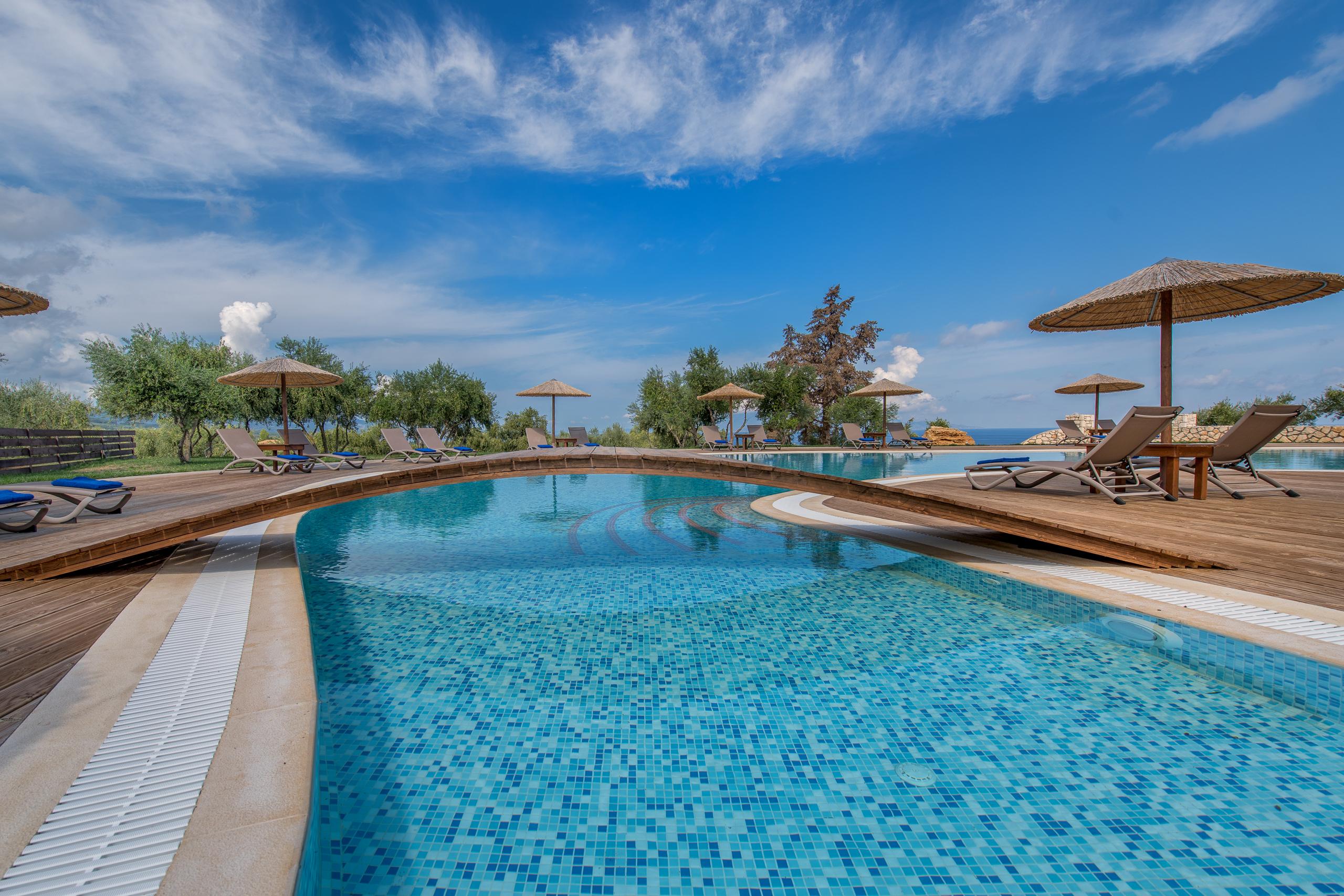 Elegance Luxury Executive Suites - Adults Only トラガキオン エクステリア 写真