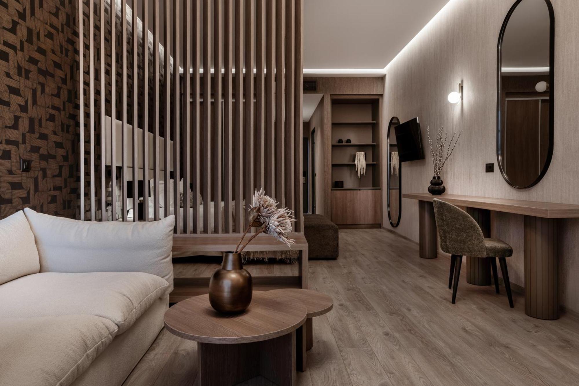 Elegance Luxury Executive Suites - Adults Only トラガキオン エクステリア 写真
