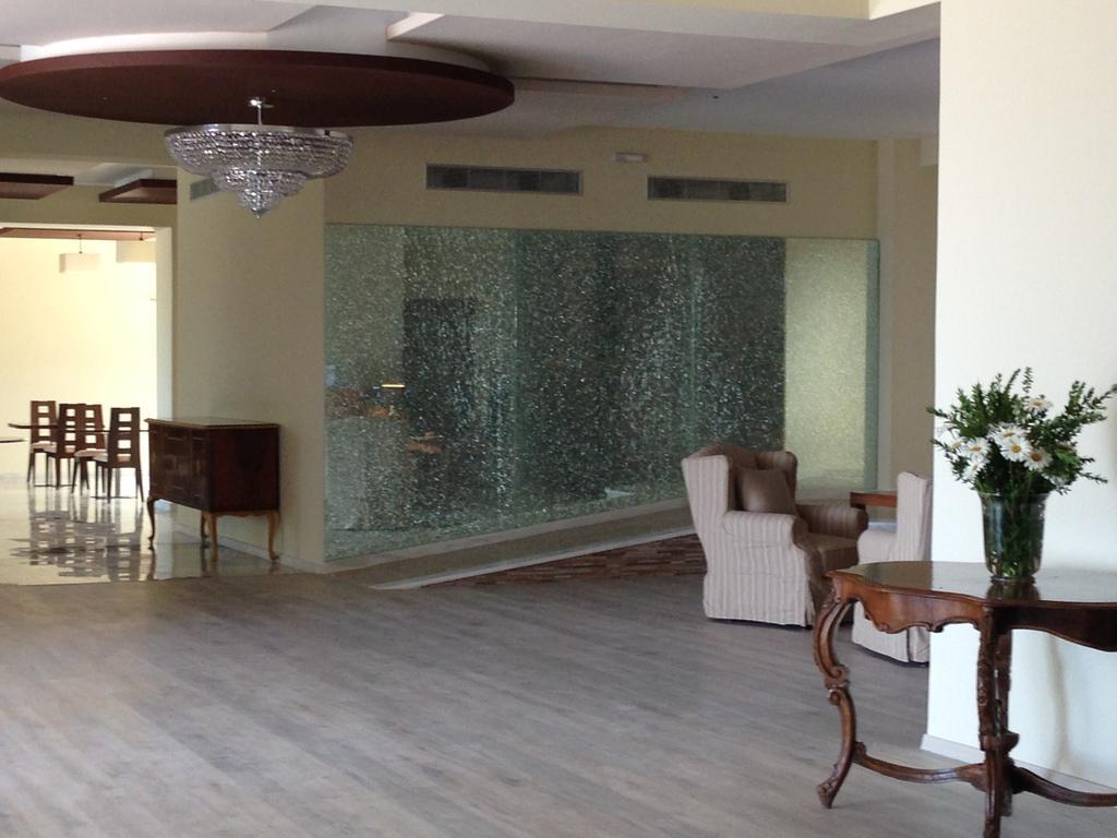 Elegance Luxury Executive Suites - Adults Only トラガキオン エクステリア 写真